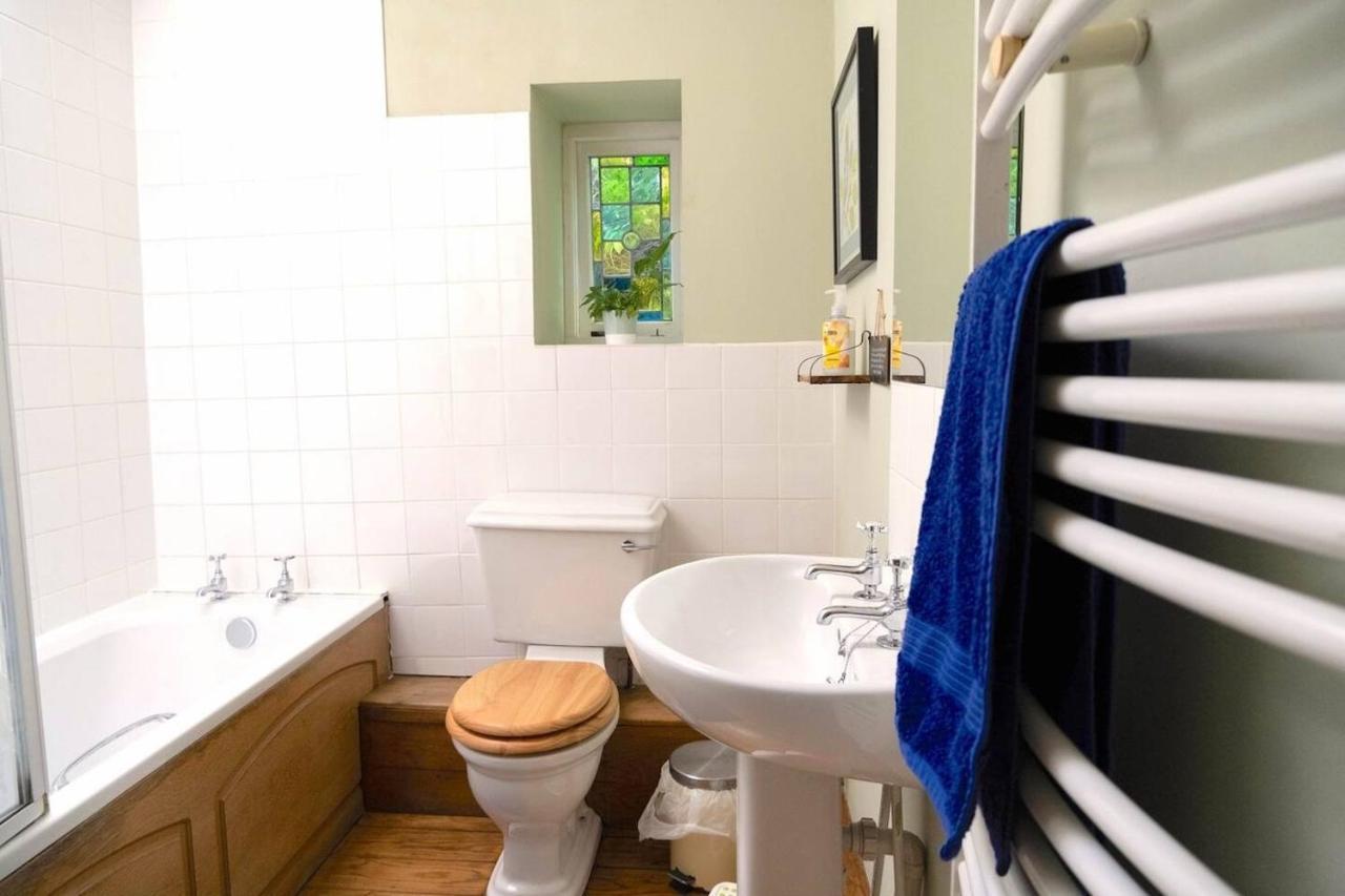 Lovely Property In The Heart Of Somerset, Sleeps 9 Shepton Mallet Ngoại thất bức ảnh
